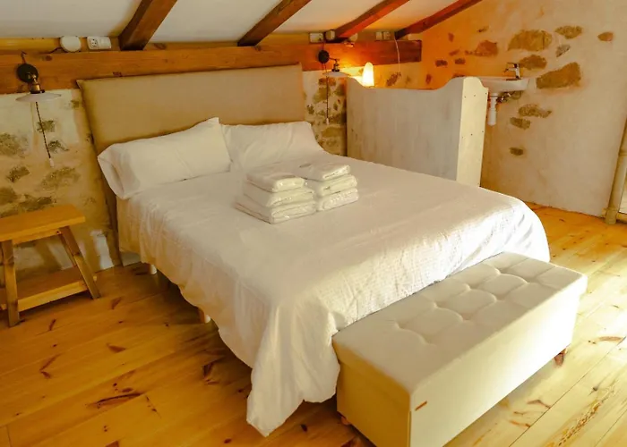 La Casa De Arboles Исла